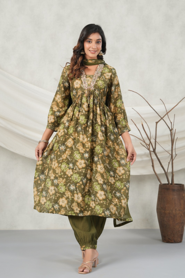 Flower Print Alia cut Three piece suit